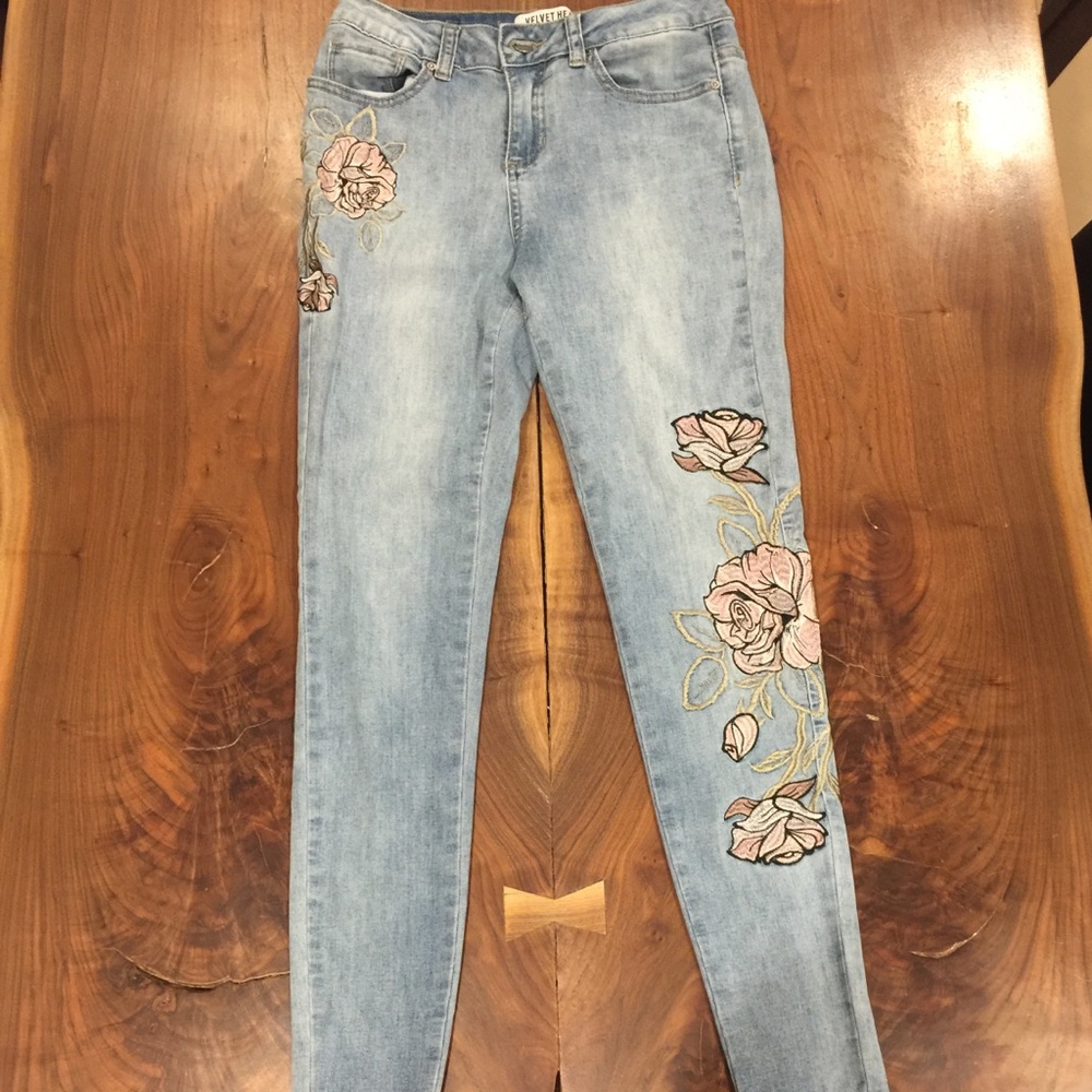 Velvet Heart jeans with rose patches